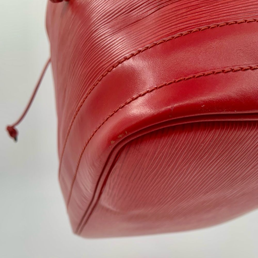 VGUC Louis Vuitton Authentic Epi Noe Red Leather Drawstring Bucket Shoulder Bag - Picture 10 of 17